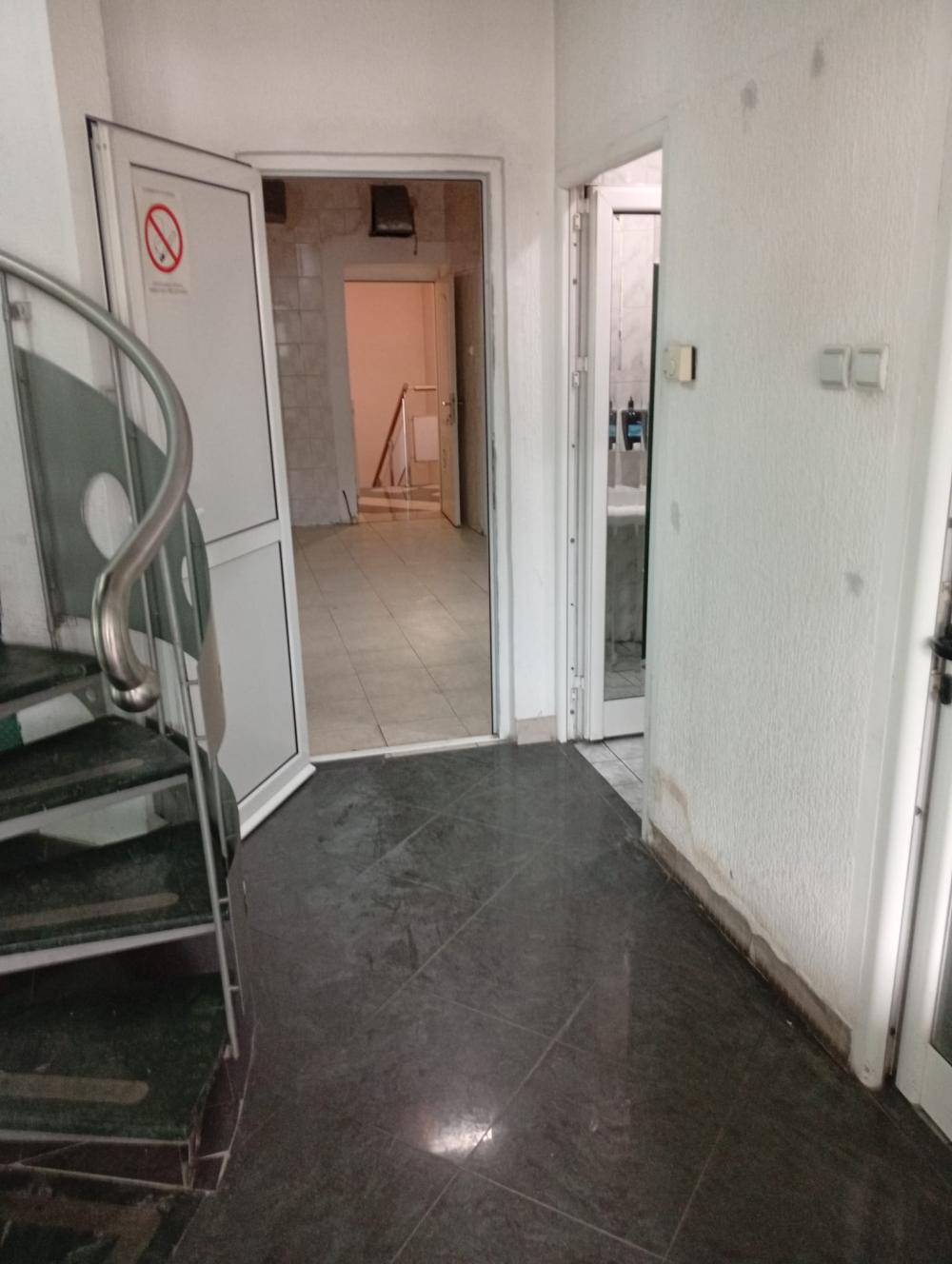 Slika 4 - Strogi centar grada,  Lokal za izdavanje, 450m2, 4.500€